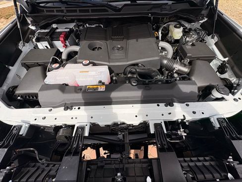New 2026 Toyota Tundra Limited AWD/4WD image 31
