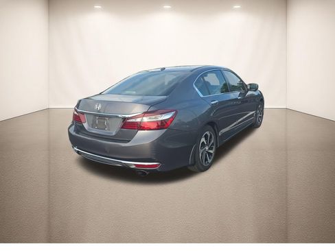 Used 2017 Honda Accord EX-L image 5