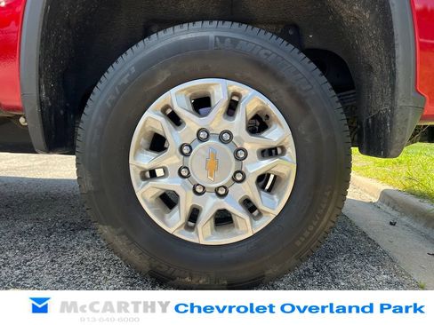Used 2024 Chevrolet Silverado 2500 LTZ w/ LTZ Premium Package AWD/4WD image 9