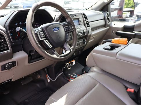Used 2021 Ford F550 4x4 Regular Cab Super Duty image 6