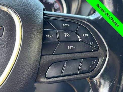 Used 2020 Dodge Challenger SXT RWD image 15