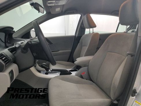 Used 2013 Honda Accord LX image 14