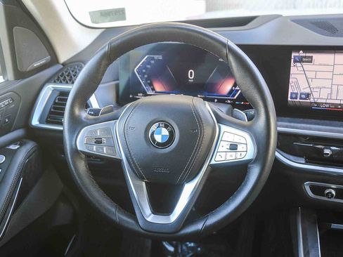 Certified 2023 BMW X7 xDrive40i w/ Premium Package image 12