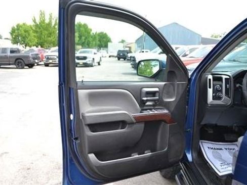 Used 2015 GMC Sierra 1500 SLE w/ SLE Value Package AWD/4WD image 11