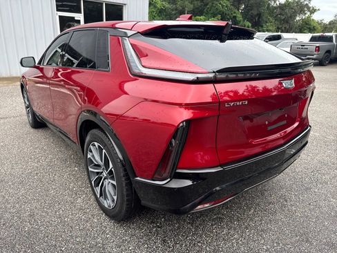 Used 2024 Cadillac Lyriq Sport RWD image 11