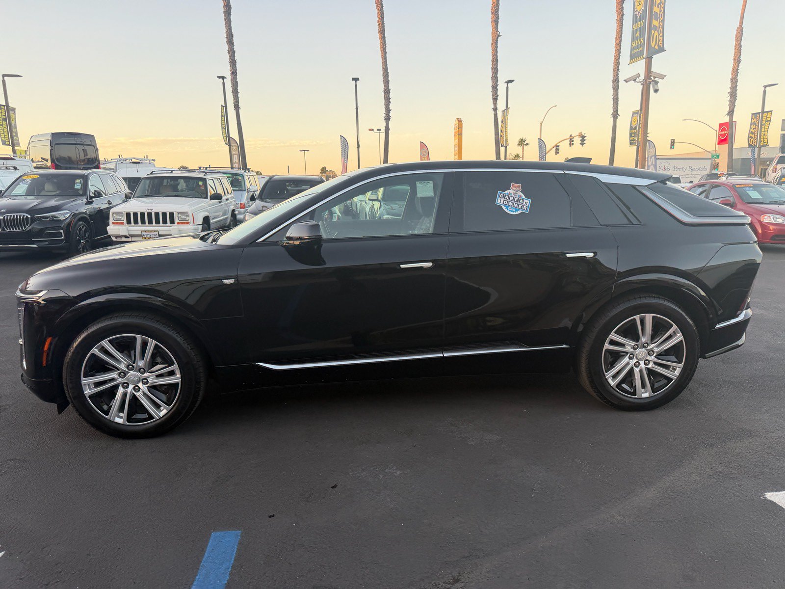Used 2024 Cadillac Lyriq Tech AWD/4WD image 6