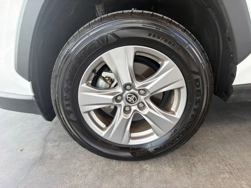 Certified 2025 Toyota RAV4 XLE AWD/4WD image 9
