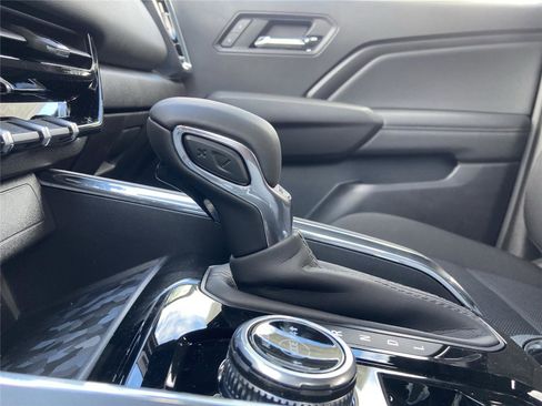 New 2026 GMC Canyon Elevation w/ Convenience Package image 27