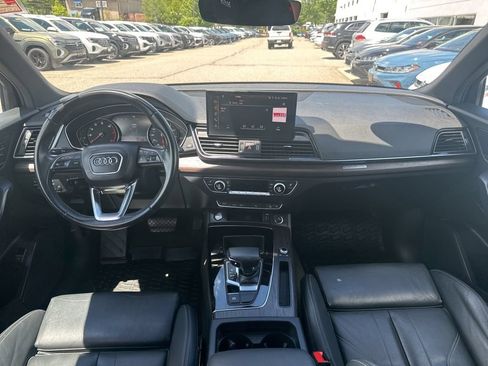 Used 2023 Audi Q5 2.0T Premium w/ Convenience Package AWD/4WD image 19