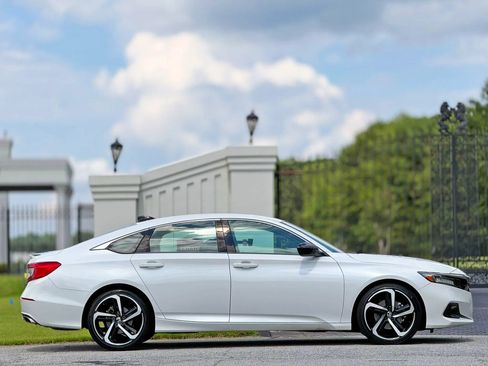 Used 2021 Honda Accord Sport Special Edition image 6