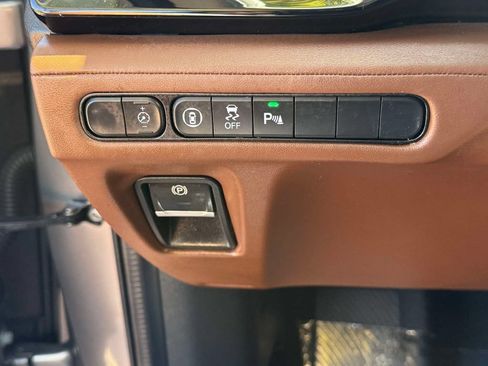 Used 2023 Acura MDX w/ Technology Package AWD/4WD image 29