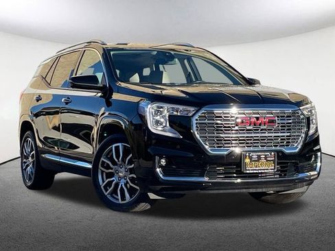 Used 2022 GMC Terrain Denali image 2