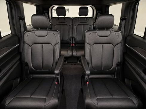 Used 2025 Jeep Grand Cherokee L Limited w/ Black Appearance Package RWD image 14