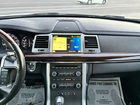 Used 2010 Lincoln MKS AWD image 20
