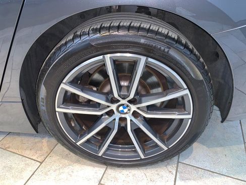 Used 2022 BMW 330i xDrive Sedan w/ Driving Assistance Package image 12