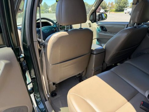 Used 2002 Ford Escape XLT FWD image 12
