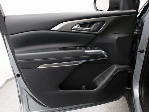 Certified 2024 Chevrolet Traverse LT image 25