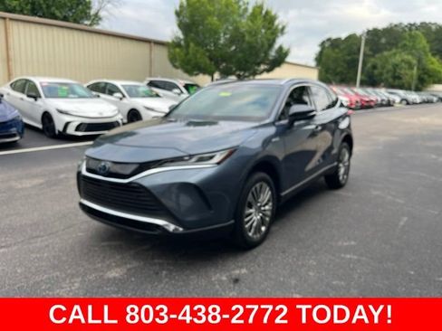 Used 2021 Toyota Venza XLE w/ Softex Package AWD/4WD image 40