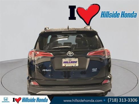 Used 2018 Toyota RAV4 XLE image 4