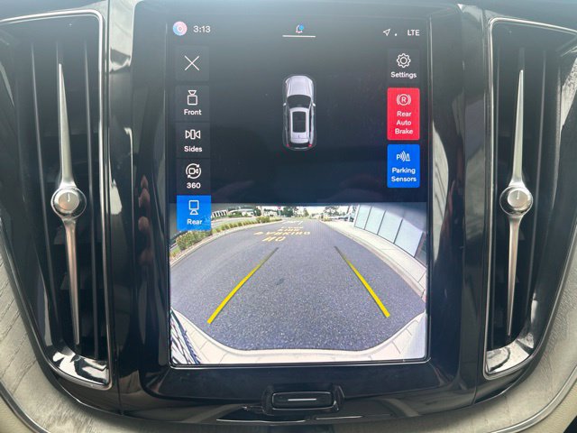 Certified 2023 Volvo XC60 B6 Ultimate w/ Climate Package AWD/4WD image 25