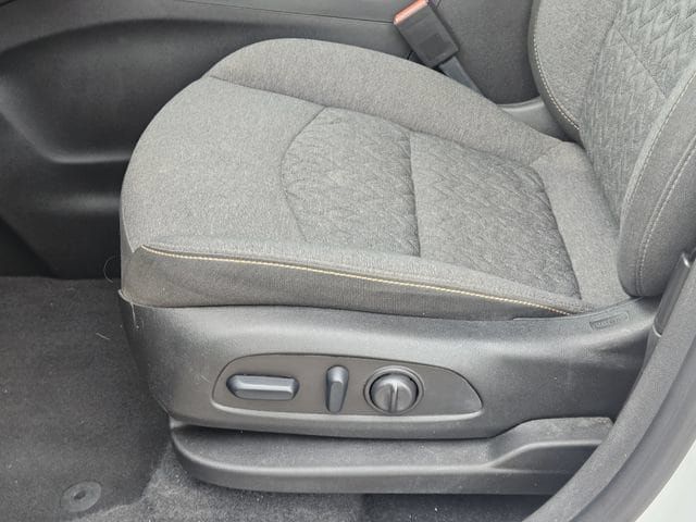 Used 2024 Chevrolet Equinox LT AWD/4WD image 24