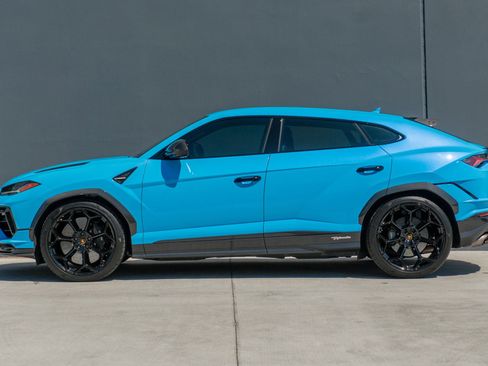 Used 2024 Lamborghini Urus Performante image 2