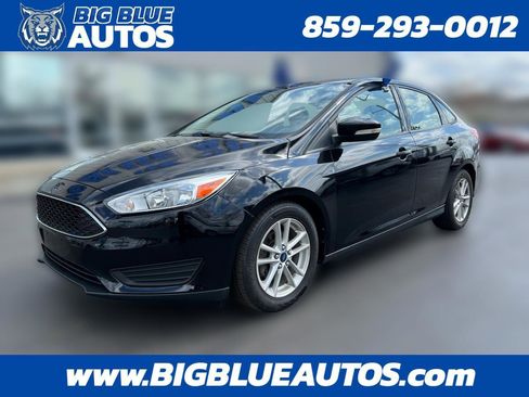Used 2016 Ford Focus SE w/ SE Cold Weather Package image 1
