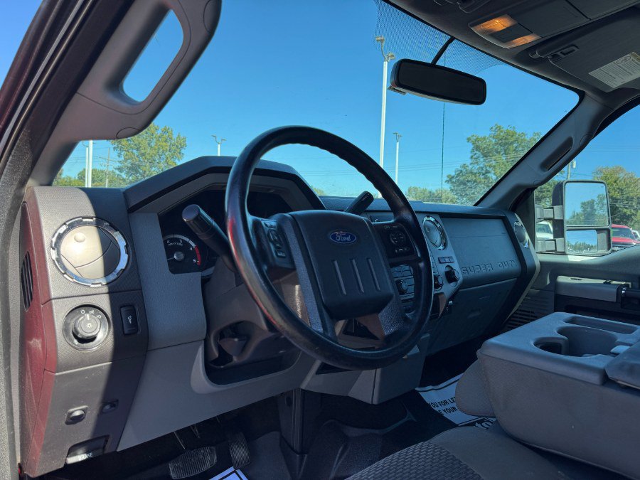 Used 2016 Ford F250 XLT w/ Camper Package AWD/4WD image 14