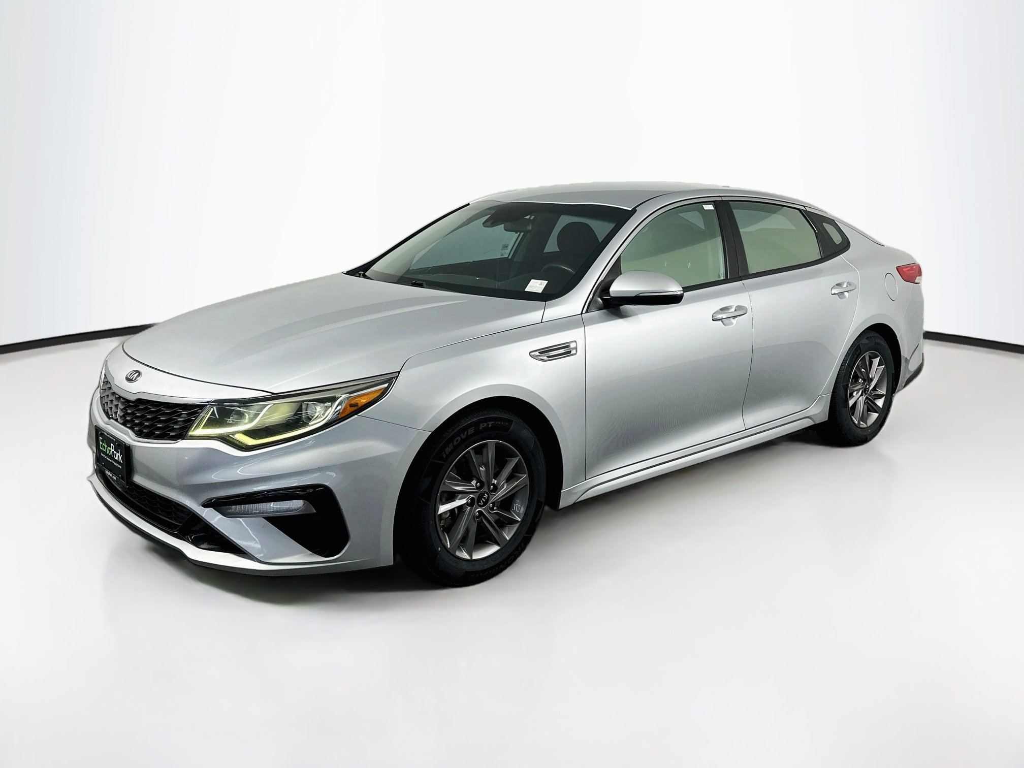 Used 2020 Kia Optima LX FWD image 3