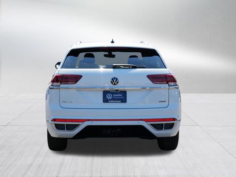 Certified 2022 Volkswagen Atlas Cross Sport SEL R-Line AWD/4WD image 6