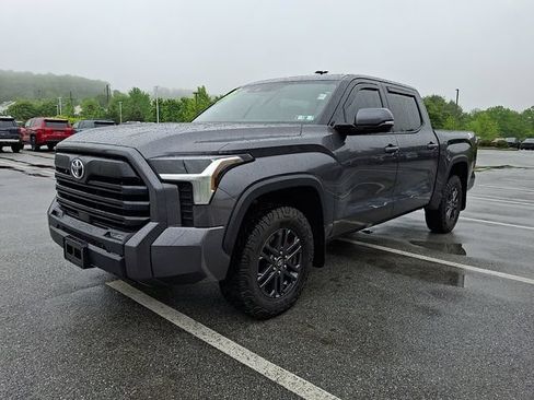 Used 2023 Toyota Tundra SR5 w/ SR5 Convenience Package AWD/4WD image 3
