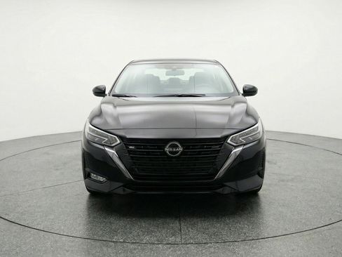 Used 2025 Nissan Sentra SV FWD image 1