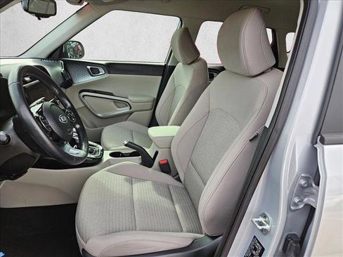 Used 2020 Kia Soul EX FWD image 15