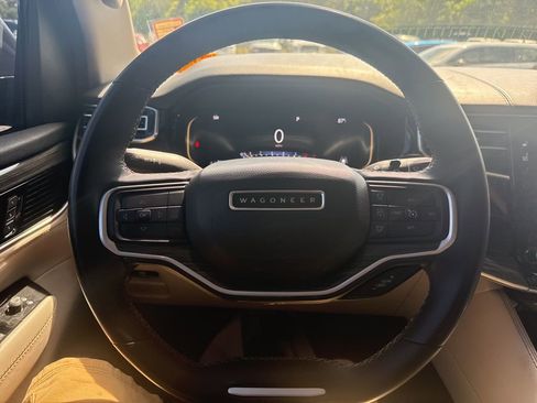 Used 2022 Jeep Wagoneer Series II w/ Premium Group I image 14