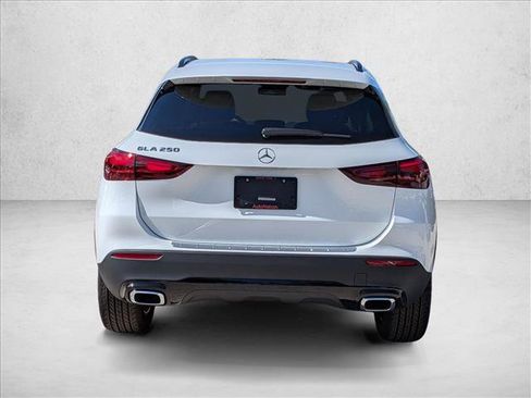 New 2026 Mercedes-Benz GLA 250 image 8