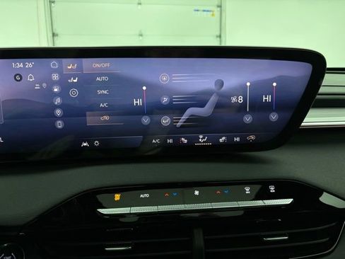 New 2026 Buick Enclave Preferred w/ Power Package image 28