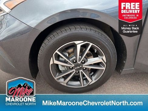 Used 2022 Kia Forte LXS FWD image 8