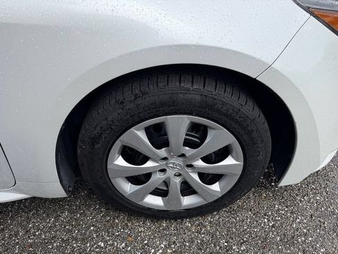 Used 2023 Toyota Corolla LE FWD image 13