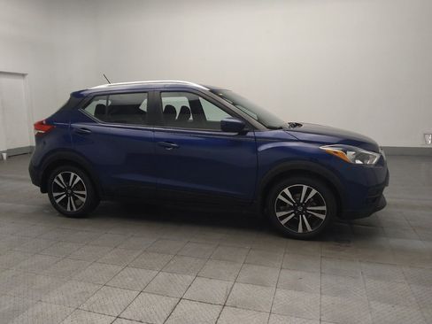 Used 2018 Nissan Kicks SV image 11