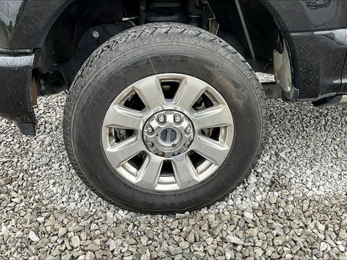 Used 2022 Ford F350 Platinum AWD/4WD image 6