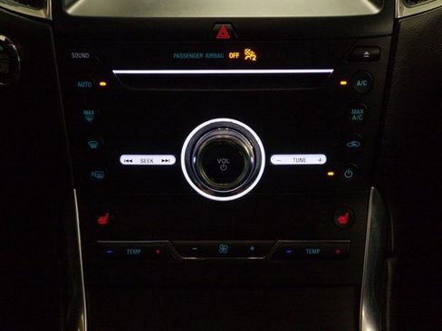 Used 2019 Ford Edge Titanium w/ Cold Weather Package image 15