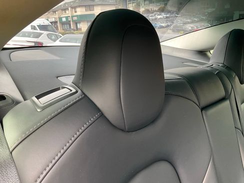 Used 2022 Tesla Model 3 RWD image 54
