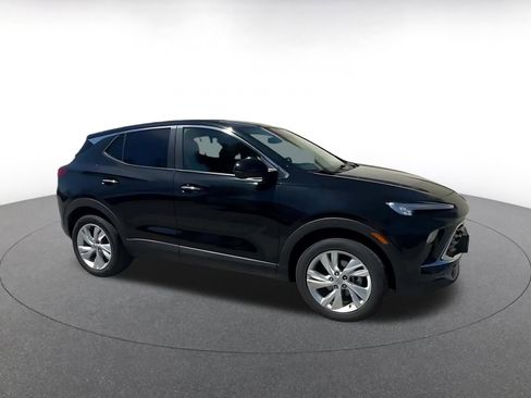Used 2025 Buick Encore GX Preferred image 2