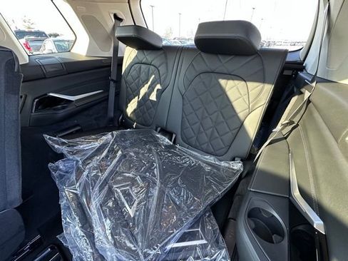 New 2026 BMW X7 xDrive40i w/ Premium Package image 31