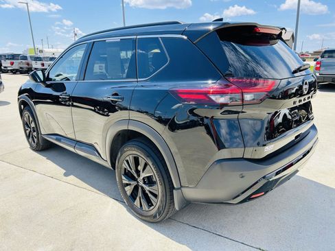 Used 2023 Nissan Rogue SV w/ SV Premium B Package AWD/4WD image 36