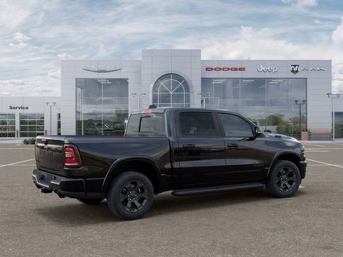 New 2026 RAM 1500 4x4 Crew Cab image 4