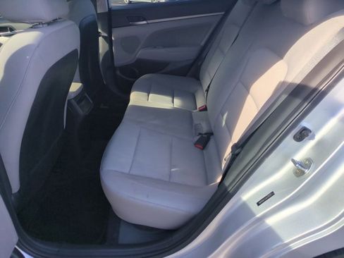 Used 2018 Hyundai Elantra SEL image 17