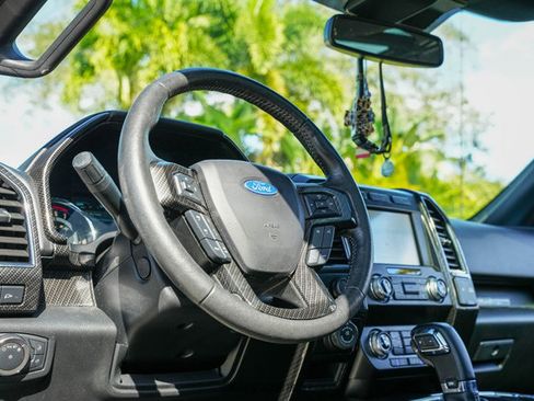 Used 2019 Ford F150 Lariat w/ Equipment Group 502A Luxury image 27