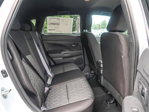 Used 2025 Mitsubishi Outlander Sport AWD image 15