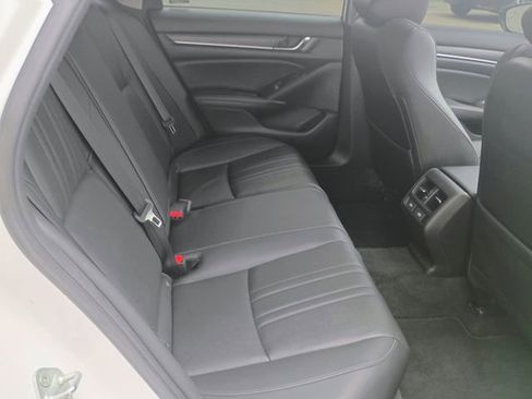 Used 2022 Honda Accord Touring image 5